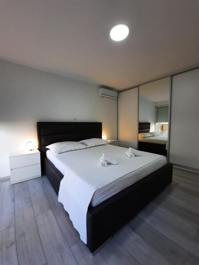 Vice Apartment Omis Exterior photo