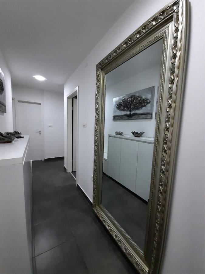 Vice Apartment Omis Exterior photo